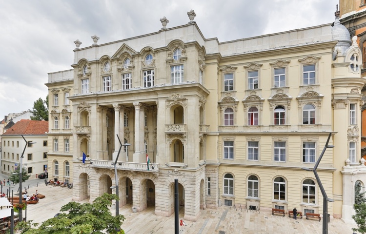 Az Eötvös Loránd Tudományegyetem Egyetem téri épülete Budapesten